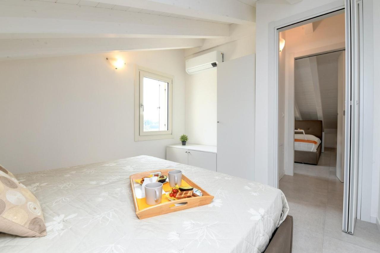 Villa Meri Star Manerba del Garda Exteriör bild