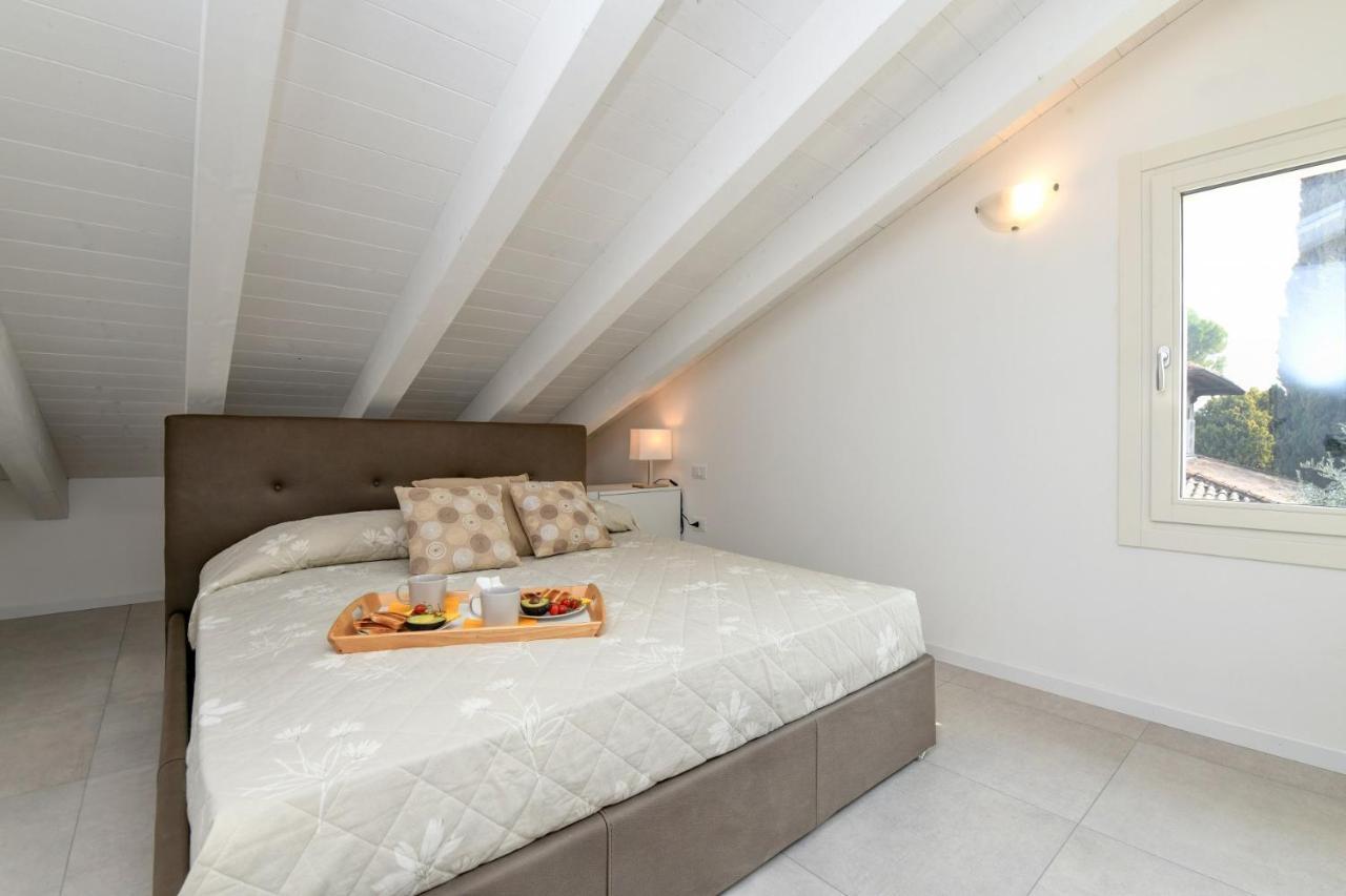 Villa Meri Star Manerba del Garda Exteriör bild