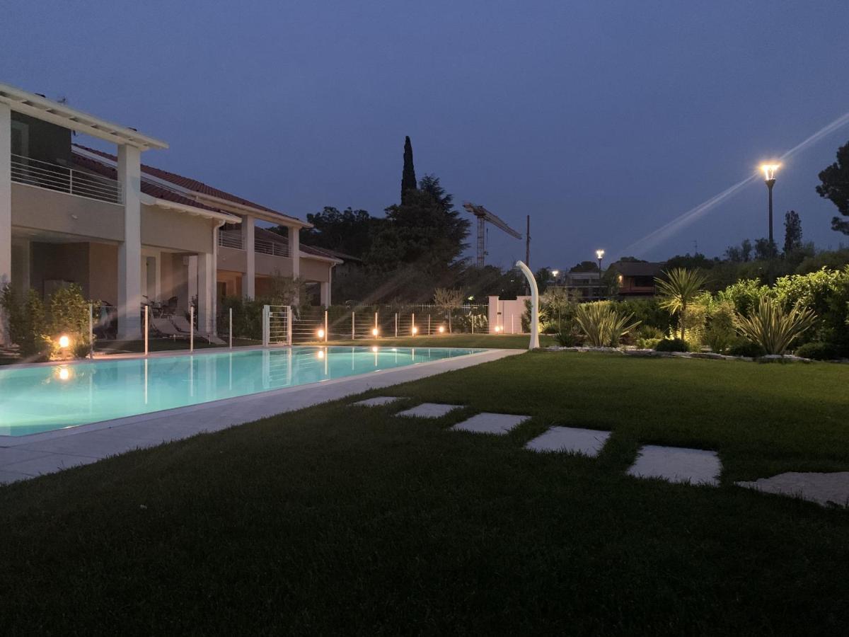 Villa Meri Star Manerba del Garda Exteriör bild
